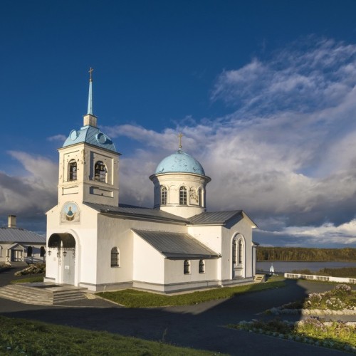 Три монастыря у Ладожского озера — из Петербурга