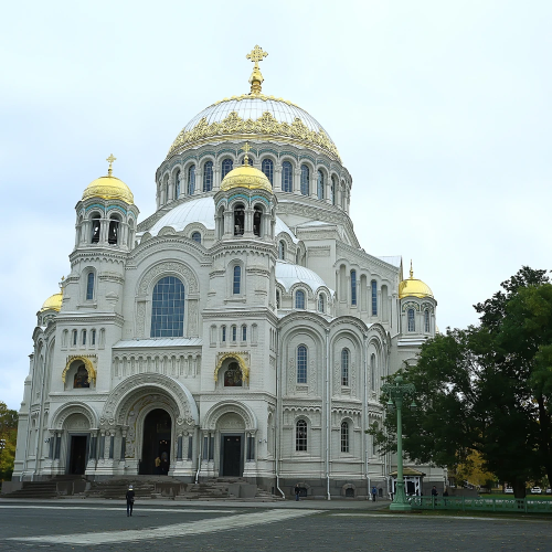 Семейная прогулка по Кронштадту с иммерсивным аудиогидом