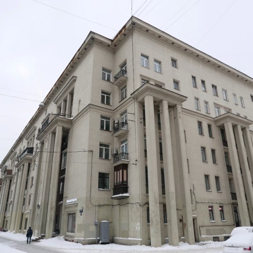 Колористическая экскурсия «40 цветов против серого»