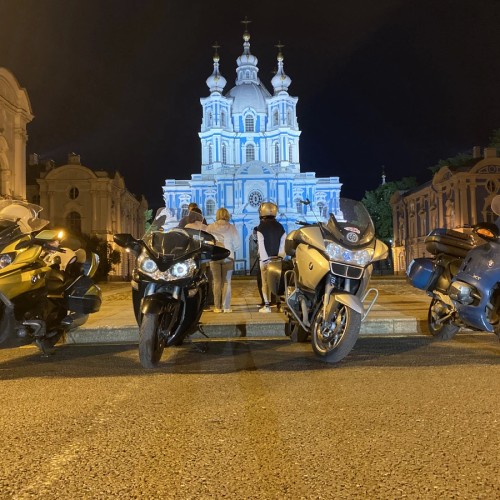 На мотоцикле по сердцу Северной столицы!