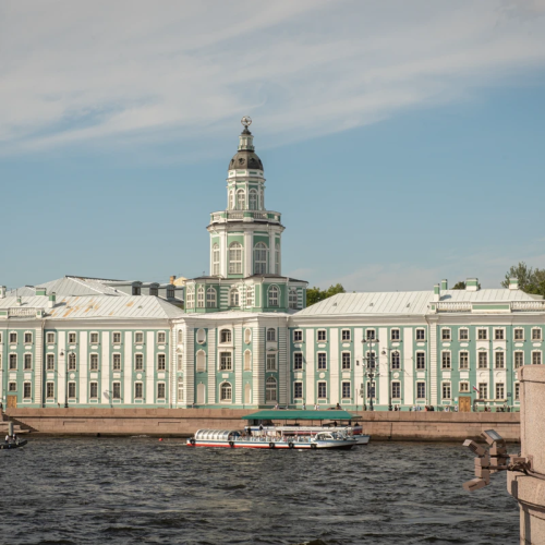 Обзорная экскурсия по Петербургу + прогулка на теплоходе