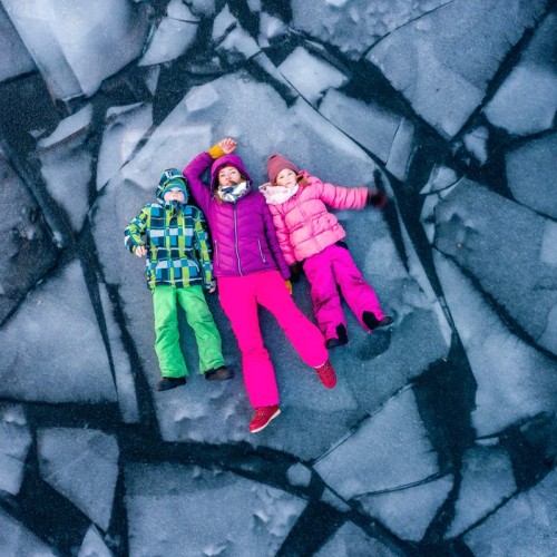 С семьёй на Байкал: знакомство с Листвянкой, этнографический музей и время на отдых