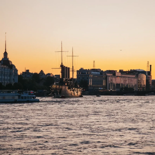 Закатный Петербург с воды