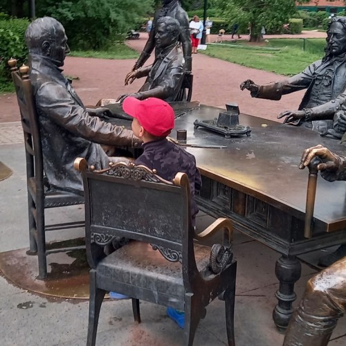 По следам Петра Великого: групповая прогулка для взрослых и детей