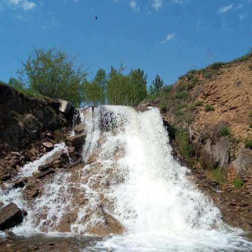 Водопады и скалы Новосибирской области