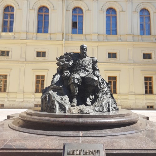 Гатчина: жизнь и любовь сквозь столетия