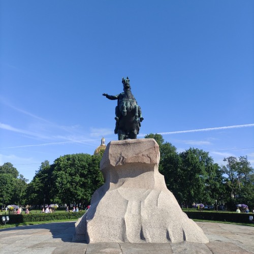 Мятежные площади. От Елизаветы до Ельцина