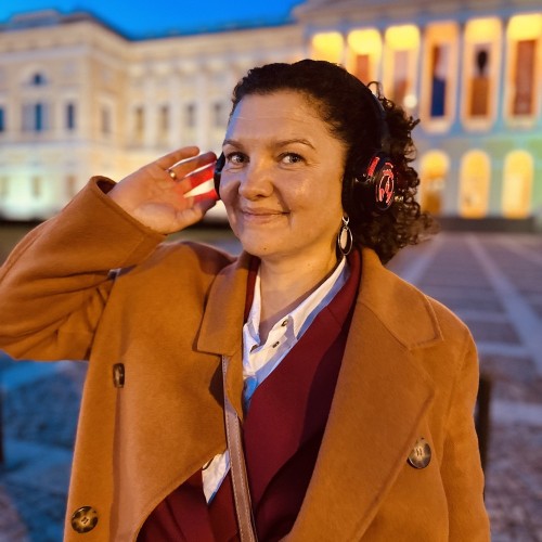 Рыцари, коты, слоны и та самая чайка: иммерсивная прогулка в наушниках