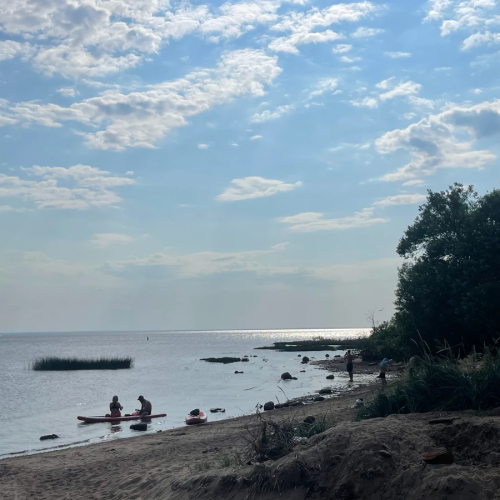 «Лахта: назад в будущее» — небанальные локации Петербурга с краеведом