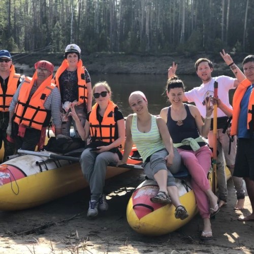 Выходные на реке Илеть для всей семьи: сплав на катамаранах, посвящение в водники и баня