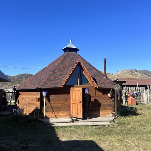 Знакомство с Алтаем своей компанией: снежные вершины, кристальные озёра и заповедные тропы