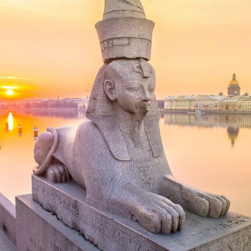 Прогулка со Смертью по Васильевскому острову