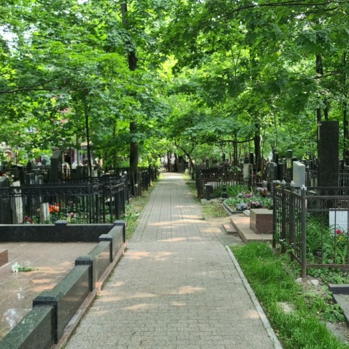 Авторская экскурсия по Армянскому кладбищу в Москве