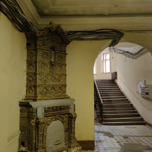 Петроградская сторона: дома и люди