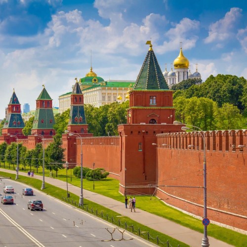 Сквозь века вокруг Кремля: экскурсия для детей и взрослых