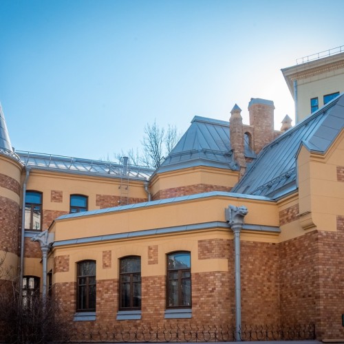 Фотопрогулка в Москве «Архитектурные цитаты на Патриарших»