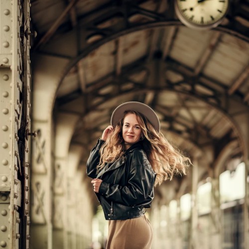 Фотосессия на Витебском вокзале в Петербурге