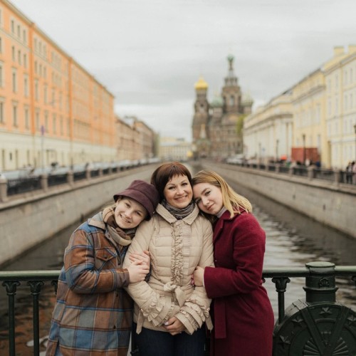 Экспресс-фотопрогулка по Дворцовой площади и окрестностям