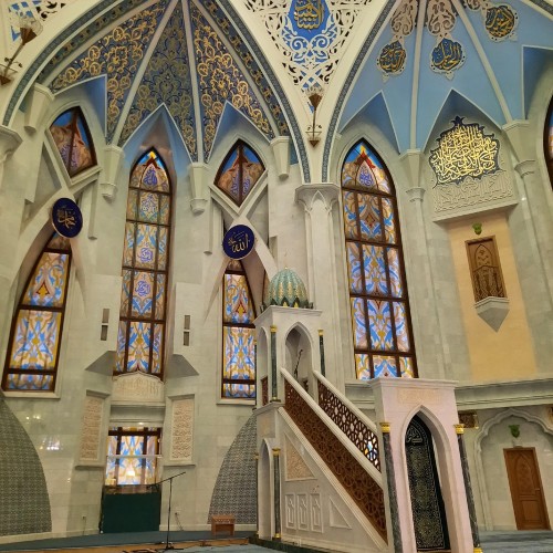 Исследовать Казанский кремль — объект ЮНЕСКО