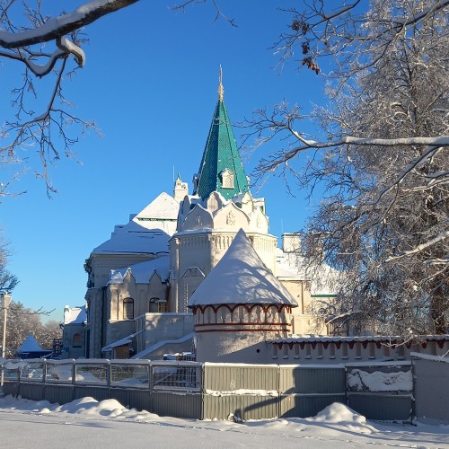 Любимая обитель Николая II в Царском селе — из Петербурга