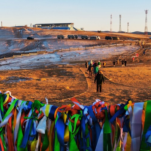 По зимнему Ольхону в мини-группе: все виды льда и главные места