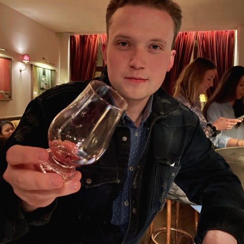 По барам и по… центру города