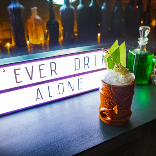 На «мини купере» — по секретным барам Петербурга