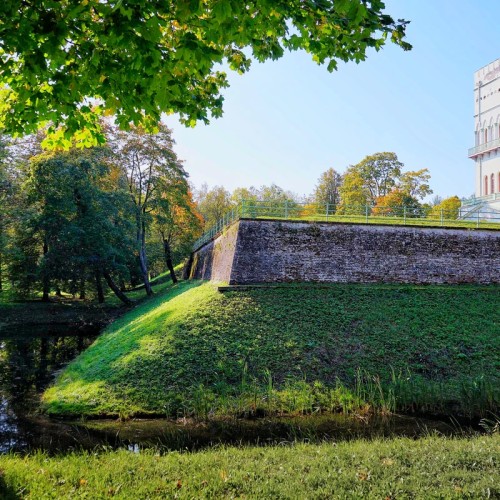 Секреты Александровского парка