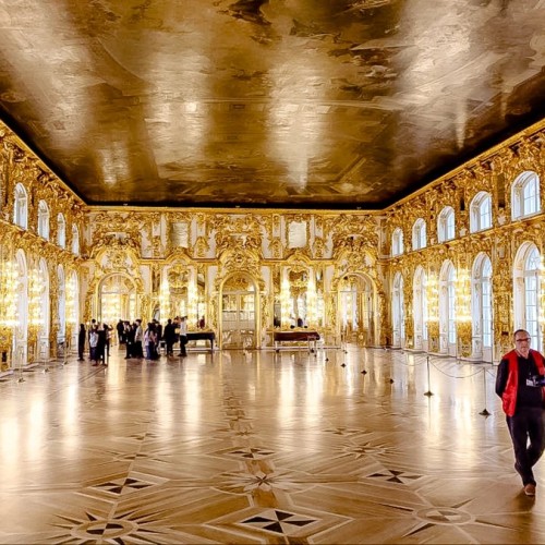 Екатерининский дворец и парк: погружение в роскошь царской резиденции