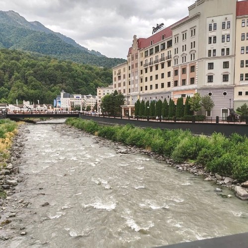 Три горных курорта + водопады — из Сочи