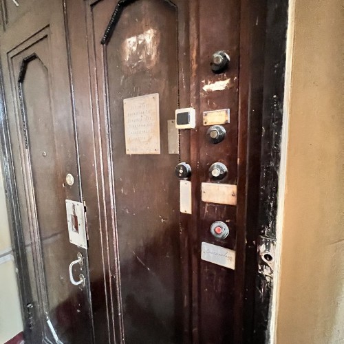 Дворы и доходные дома Петроградской стороны