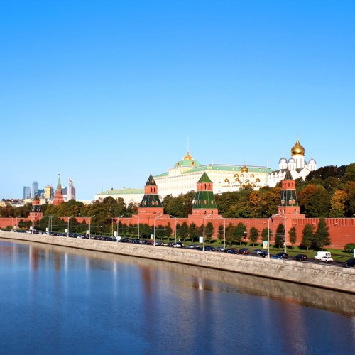 Круговая прогулка от Крымского моста на электросудне-ресторане «Стрельна»