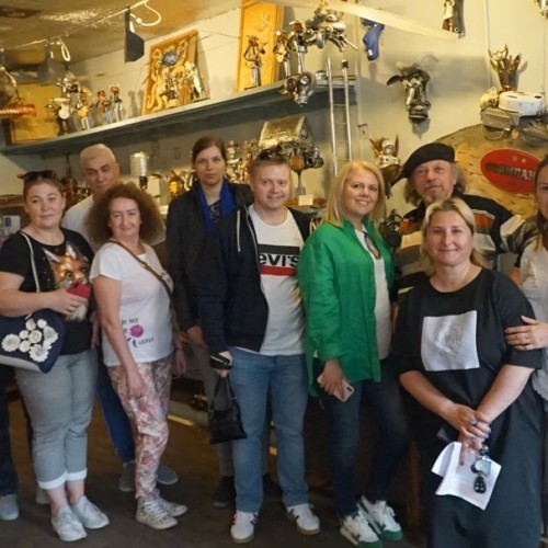 Перезагрузка на побережье Селигера с круизом по озеру и трансфером из Москвы (всё включено)