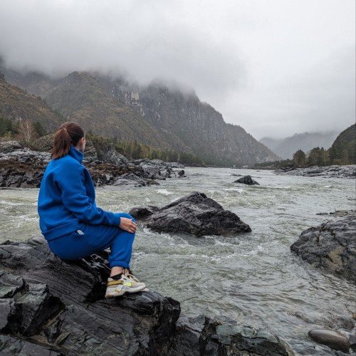 Тур «всё включено» на Алтай: главные локации, моторафтинг и лёгкий треккинг