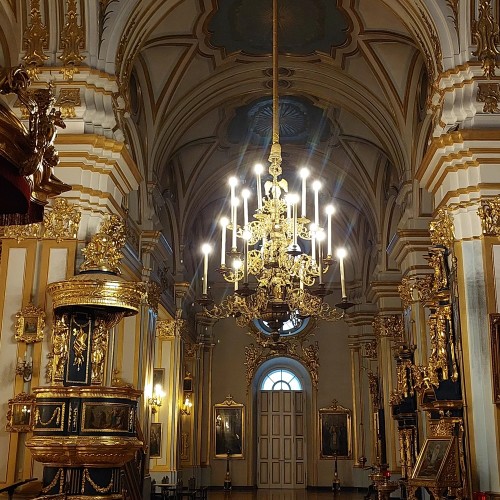 Никольской Морской собор: экскурсия с подъёмом в верхний храм