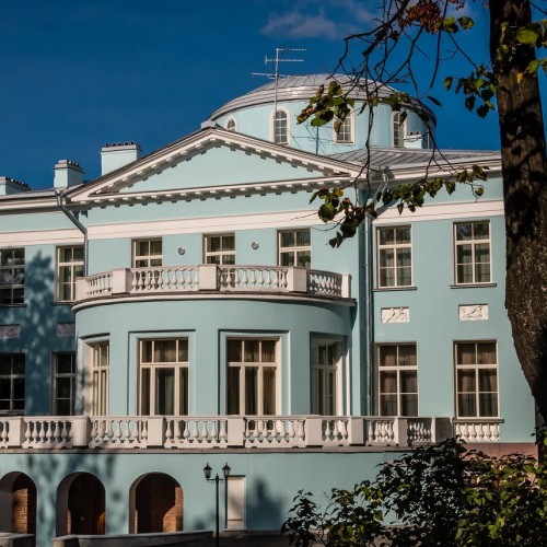 Каменный остров: добро пожаловать в тайный сад императора