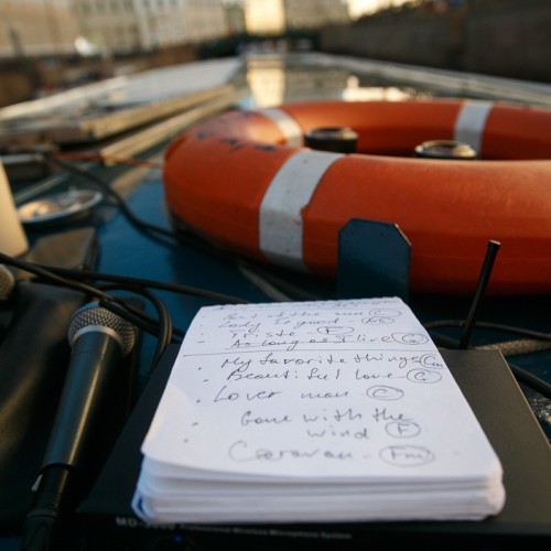 Плыви со звуком! Музыкальный рейс по каналам Петербурга