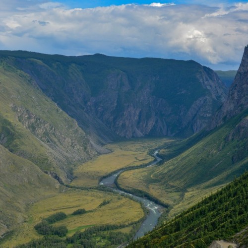 Знакомство с Алтаем своей компанией: снежные вершины, кристальные озёра и заповедные тропы