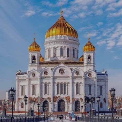 Символ духовности России — храм Христа Спасителя в Москве