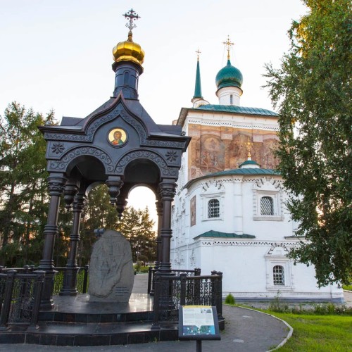 По Иркутску на авто и пешком!