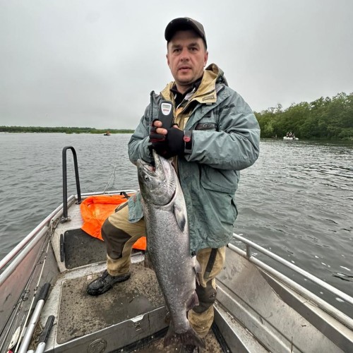 Рыбалка на камчатского лосося в мини-группе