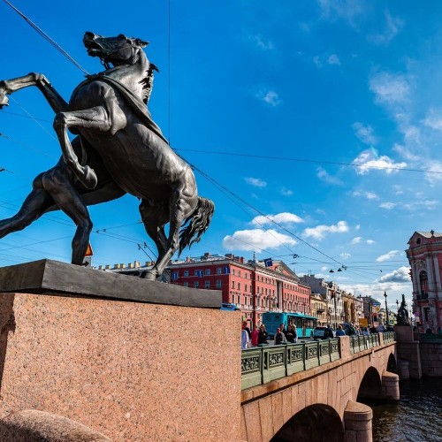 Обзорная автобусная экскурсия и прогулка по Петропавловской крепости