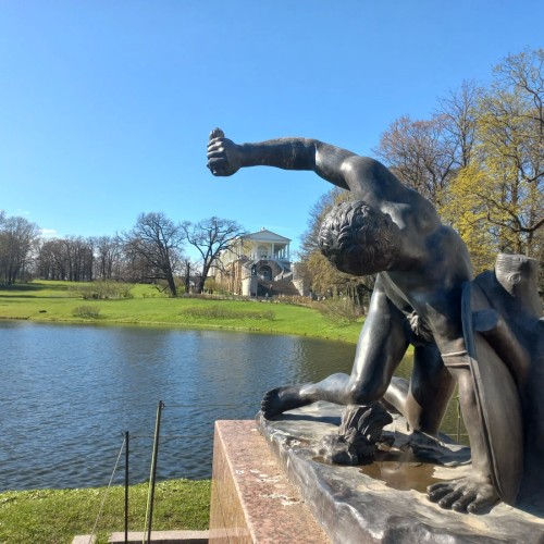 Из Петербурга — в Екатерининский парк