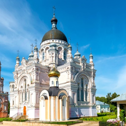 В края озёрные да обители островные: автобусный тур на Селигер и Валдай