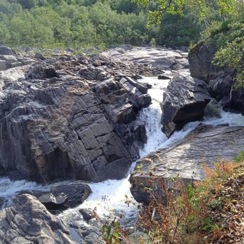Зов Севера: Мурманск, Териберка, саамская деревня и прогулка по Баренцеву морю