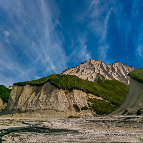 Остров чудес: путешествие по достопримечательностям Итурупа и окрестностей в мини-группе