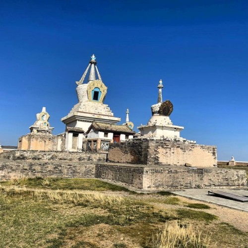 От пустыни до оазисов: большое путешествие по Монголии и Улан-Удэ