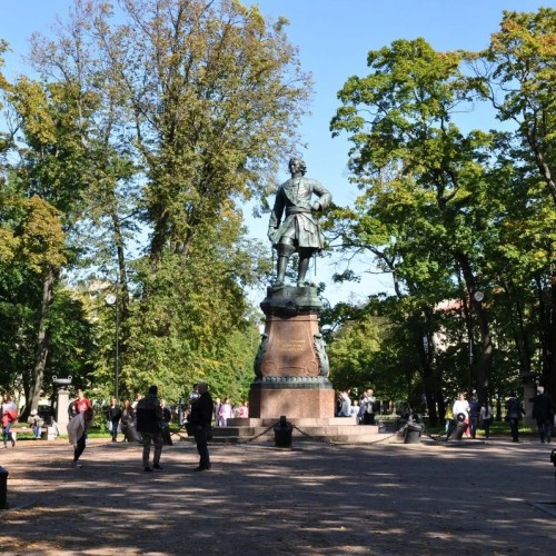 Групповая экскурсия из Петербурга в город-крепость Кронштадт