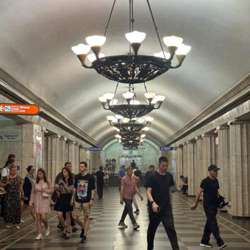 Петербургский метрополитен: обзорная экскурсия по историческим станциям метро