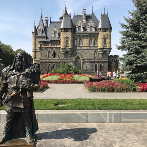 Из Тольятти — в замок Гарибальди!